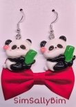 Panda with bamboe